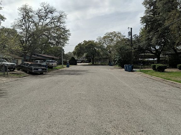 5th image of 789 Helter St