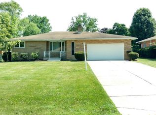 5746 Darrow Dr, Seven Hills, OH 44131