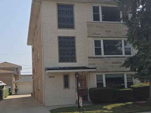 8147 Walsh Ln, River Grove, IL 60171
