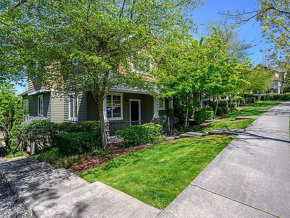 2nd image of 1679 NE Juneberry St #1679