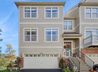 1858 Watercolor Pl, Grayslake, IL 60030