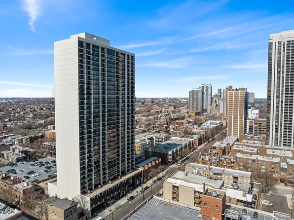 1636 N Wells St APT 2015, Chicago, IL 60614