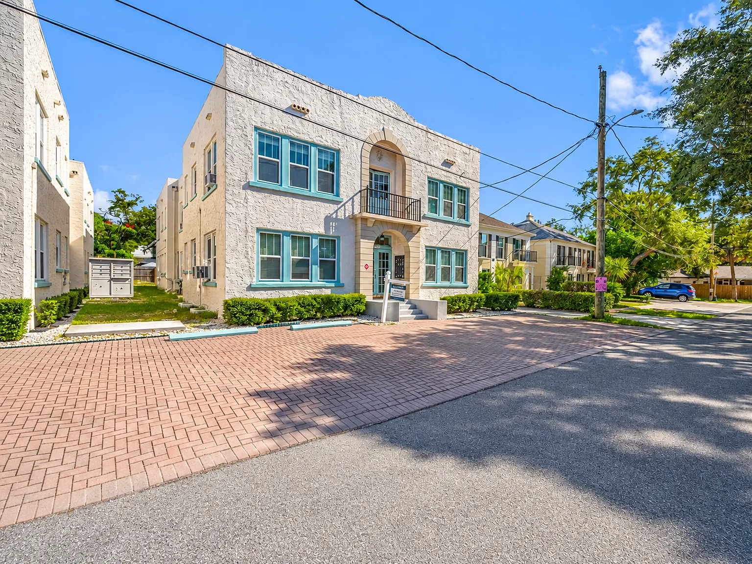 Charming Renovated 1BR/1BA located Steps Away from Bayshore Blvd. — Photo 3