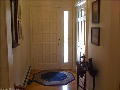 2nd image of 3 Winthrop Dr