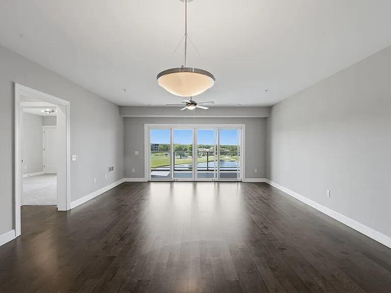 5339 Highpointe Lakes Dr #404 — Photo 3