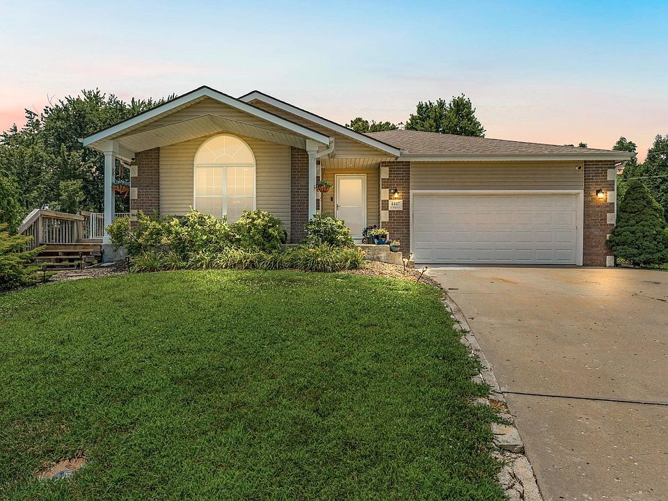 1st image of 4447 SE Weekley Ct