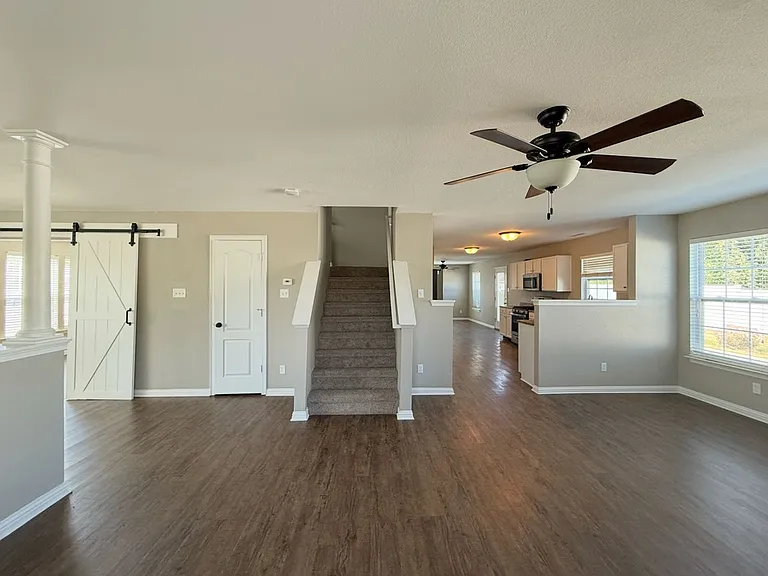 420 Smokey Hill Rd — Photo 5