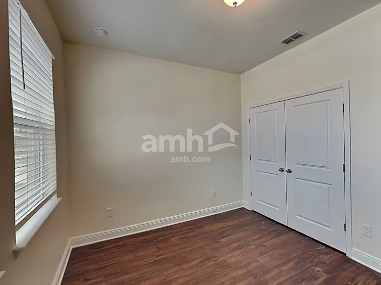 1379 Sky Lakes Dr — Photo 21