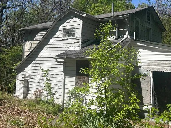 3058 Alta Rd, Memphis, TN 38109