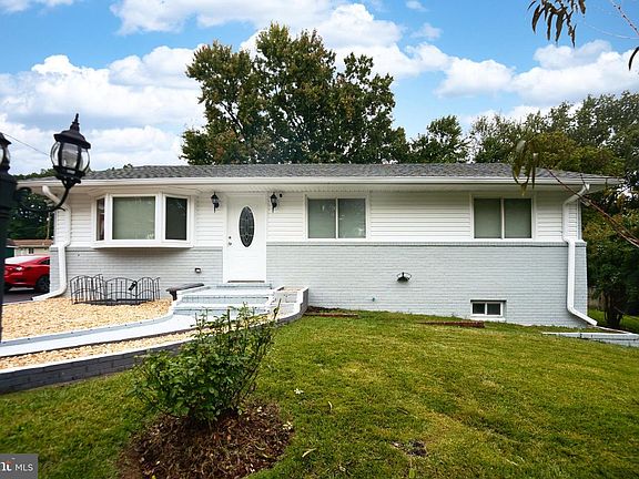 3rd image of 8008 Boundary Dr