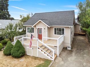 2124 E 21st St, Bremerton, WA 98310