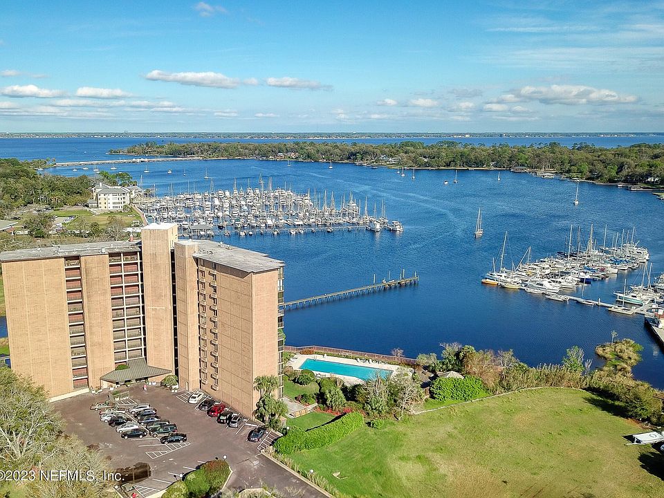 1st image of 4401 LAKESIDE Drive #701