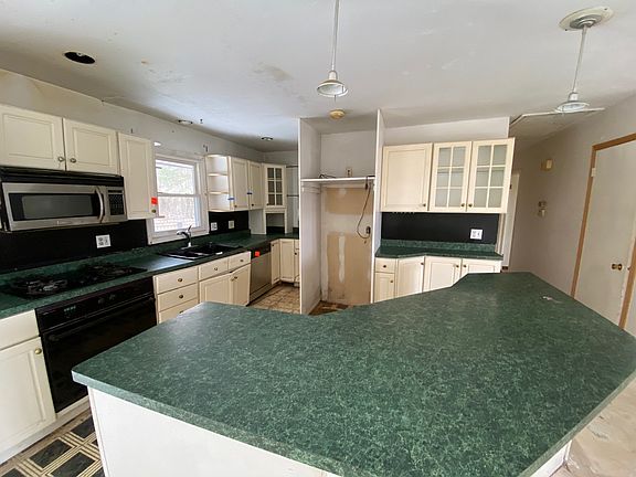 4th image of 4817 Alpine Park Dr