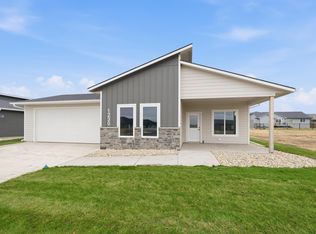 1230 N Titan Ave, Tea, SD 57064