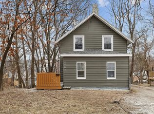 2402 Woodland Ave, Des Moines, IA 50312