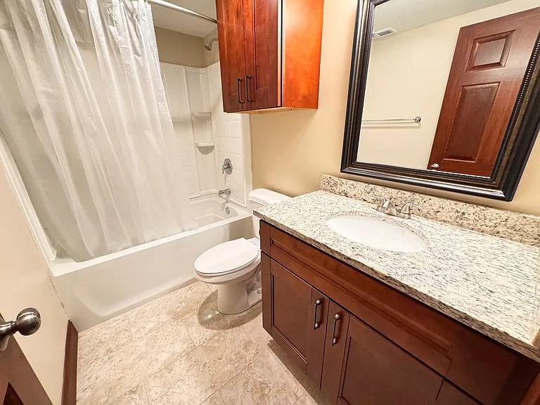 4402 S 27th St #6 — Photo 10