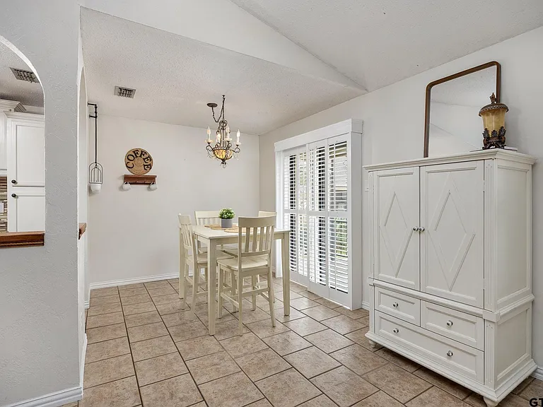 400 S Town Dr #308 — Photo 11