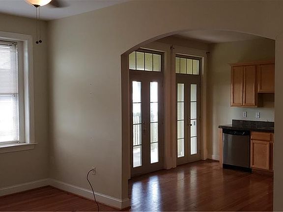2nd image of 3015 West Ave APT 302