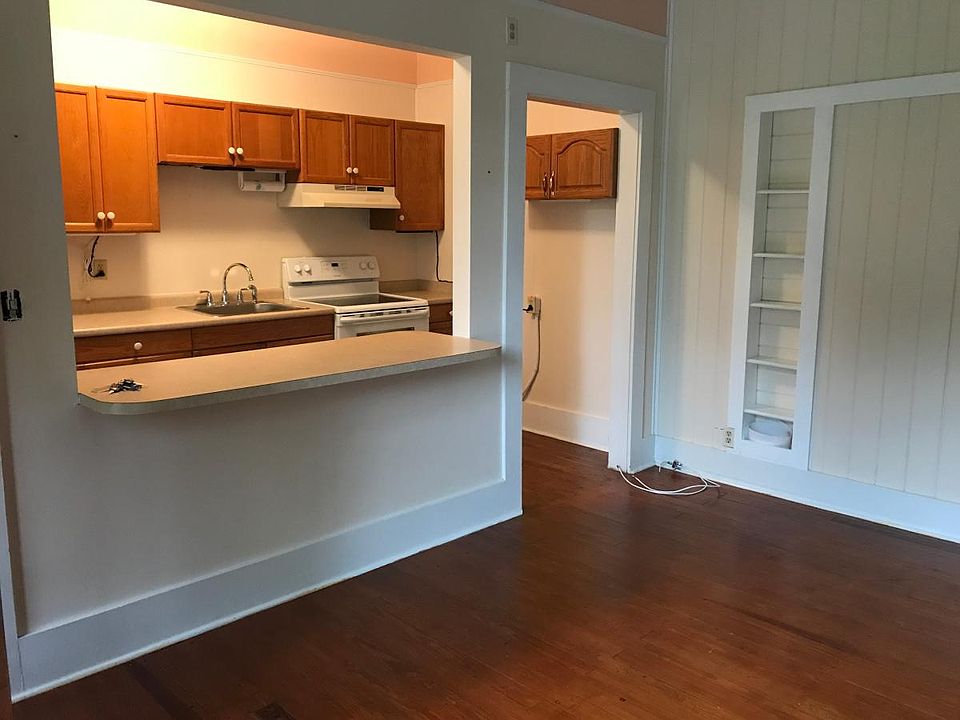 1st image of 318 Bay St #A