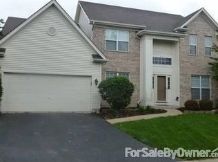2608 Crestview Dr, Aurora, IL 60502