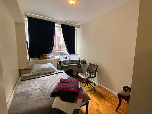 4th image of 64 S Oxford St APT 1A