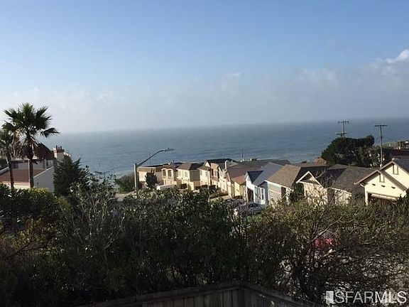 3rd image of 110 Paradise Dr