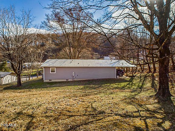 2nd image of 249 Dogwood Dr