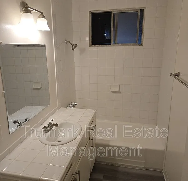 4335 Toland Way #9 — Photo 5