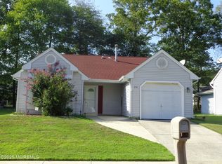214 Mohican Ln, Little Egg Harbor, NJ 08087