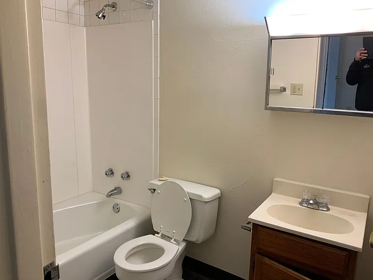 Twin Oaks Apartment Group — Photo 5