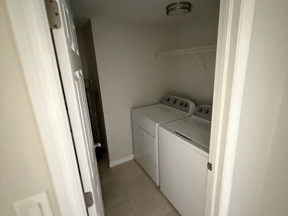 5th image of 1025 SE 12th St APT 103