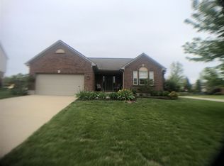 2700 Coachlight Ln, Burlington, KY 41005
