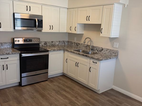 1721 N Spurgeon St #8