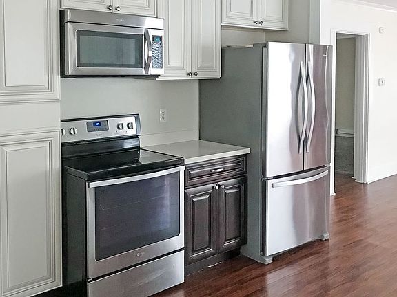 2nd image of 3824 S Park Ave #A