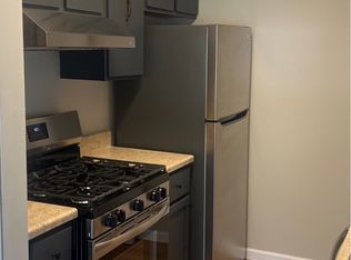 2502 Berkshire Ct, Waukegan, IL 60087