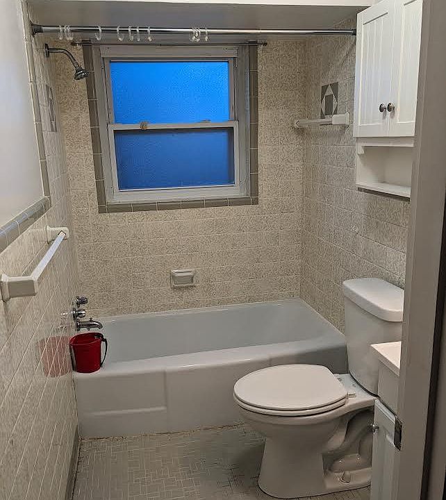 Bathroom w/new vanity & flooring