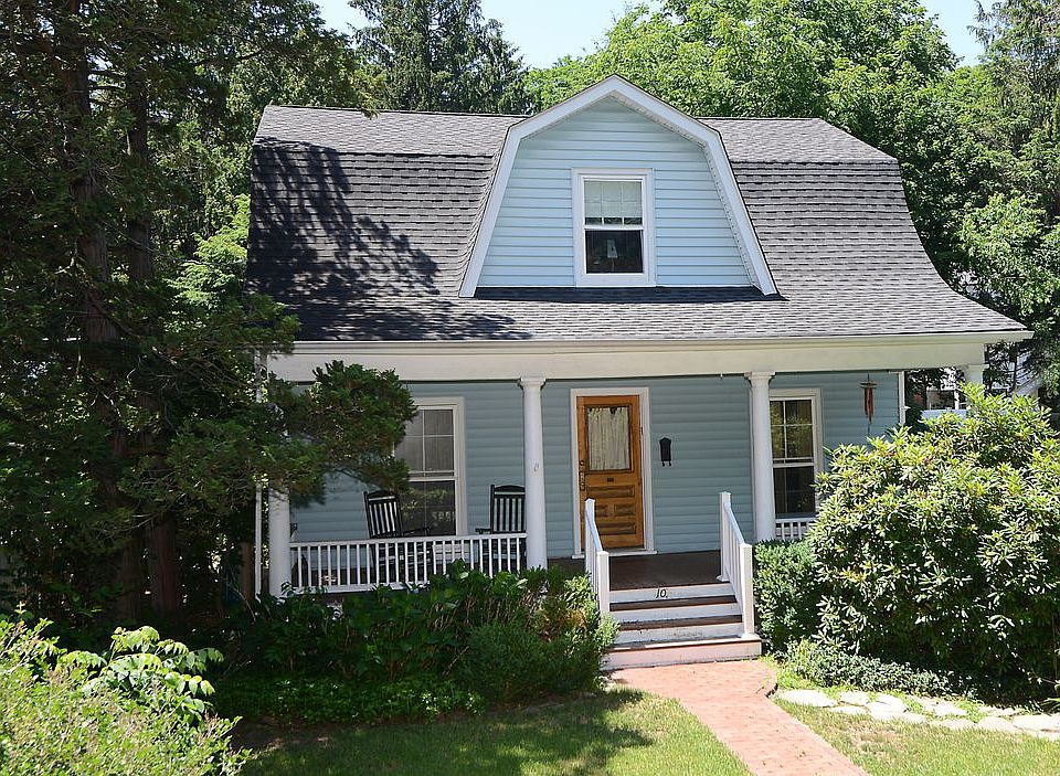 1st image of 10 Pleasant Ave