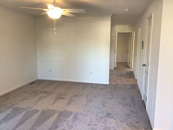 3rd image of 2 Willow Dr #255