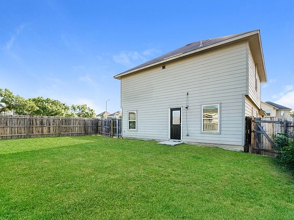 5th image of 10603 Goose Way