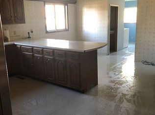 304 Clayton St, Plains, MT 59859