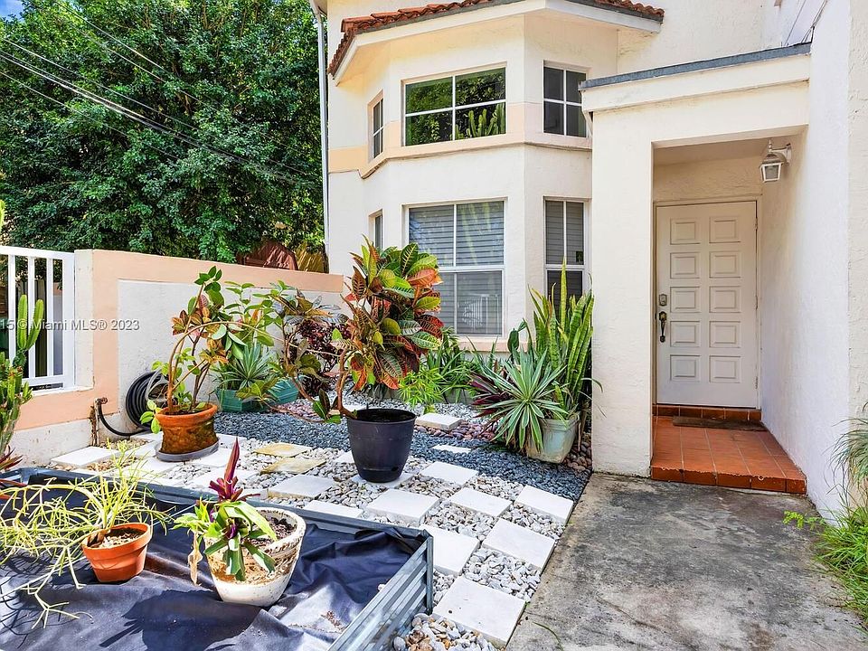 2996 Jackson Ave #B, Miami, FL 33133 | Zillow