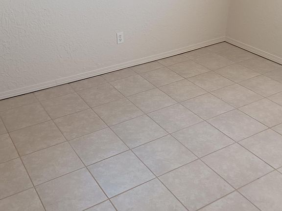 4th image of 10117 Wolverine Dr