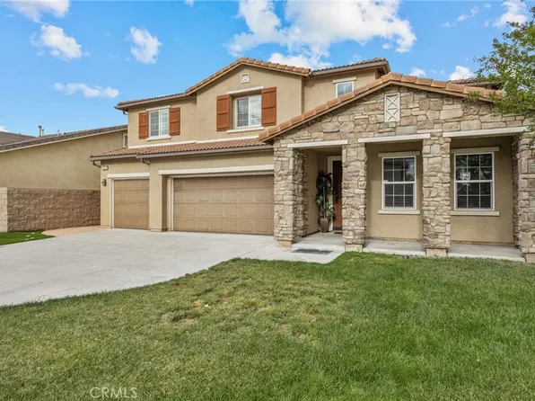 6894 Tourmaline Dr, Corona, CA 92880