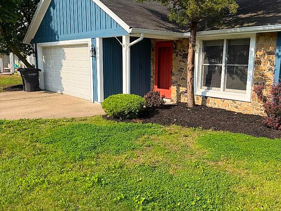 3rd image of 320 Winesap Dr