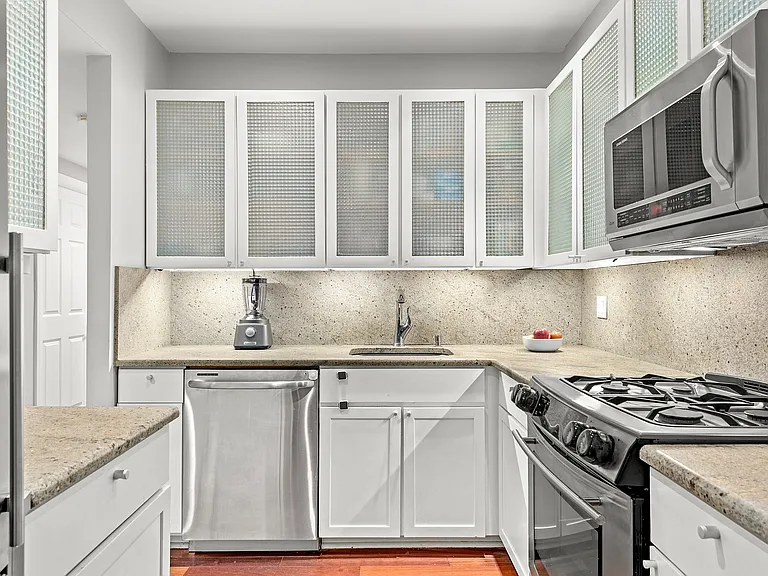 163 Saint Nicholas Ave #2J — Photo 4
