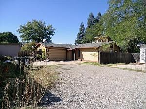 1st image of 928 Lawton Ave