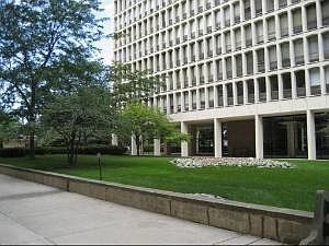 1st image of 1450 E 55th Pl APT 321S