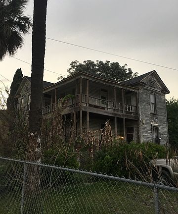 2nd image of 119 Pruitt Ave