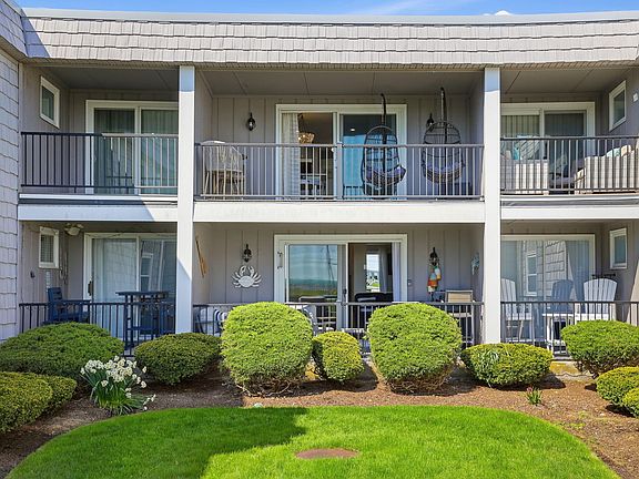 4th image of 112 Old Wharf Road APT C1