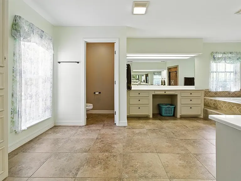 3198 Old Union Rd — Photo 15